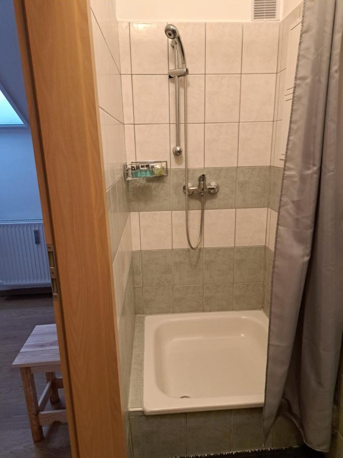 Rozsa Apartman Кестхей Экстерьер фото